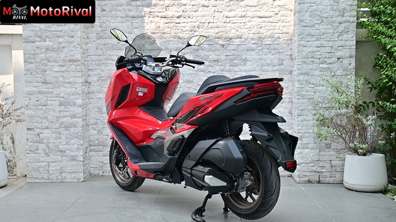 เฉียงท้ายซ้าย