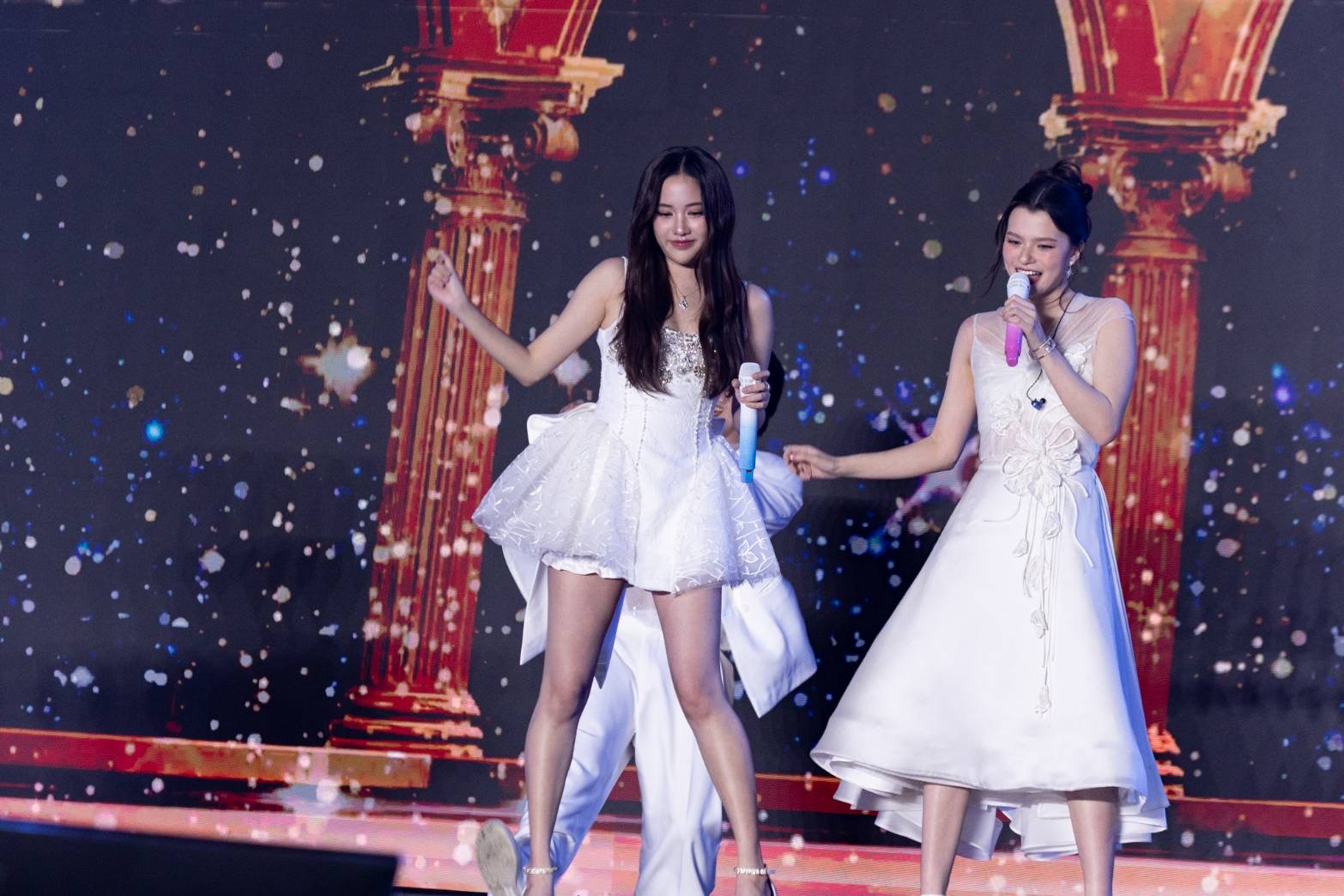 5608A393 B9B6 405B 9347 98C94068E057