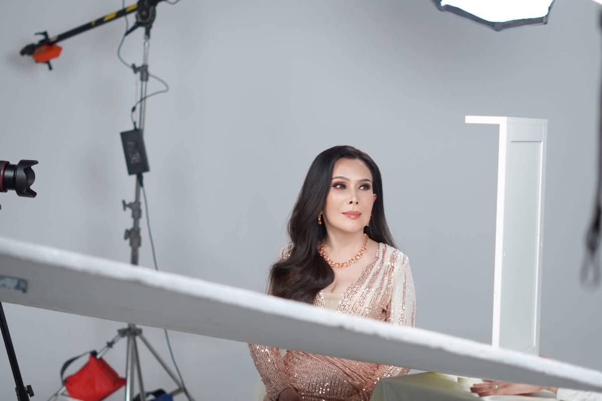 94035126 8B8A 4296 8286 7FC093C48044