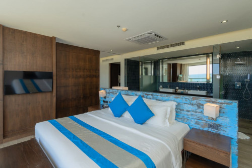 Luxury Suites