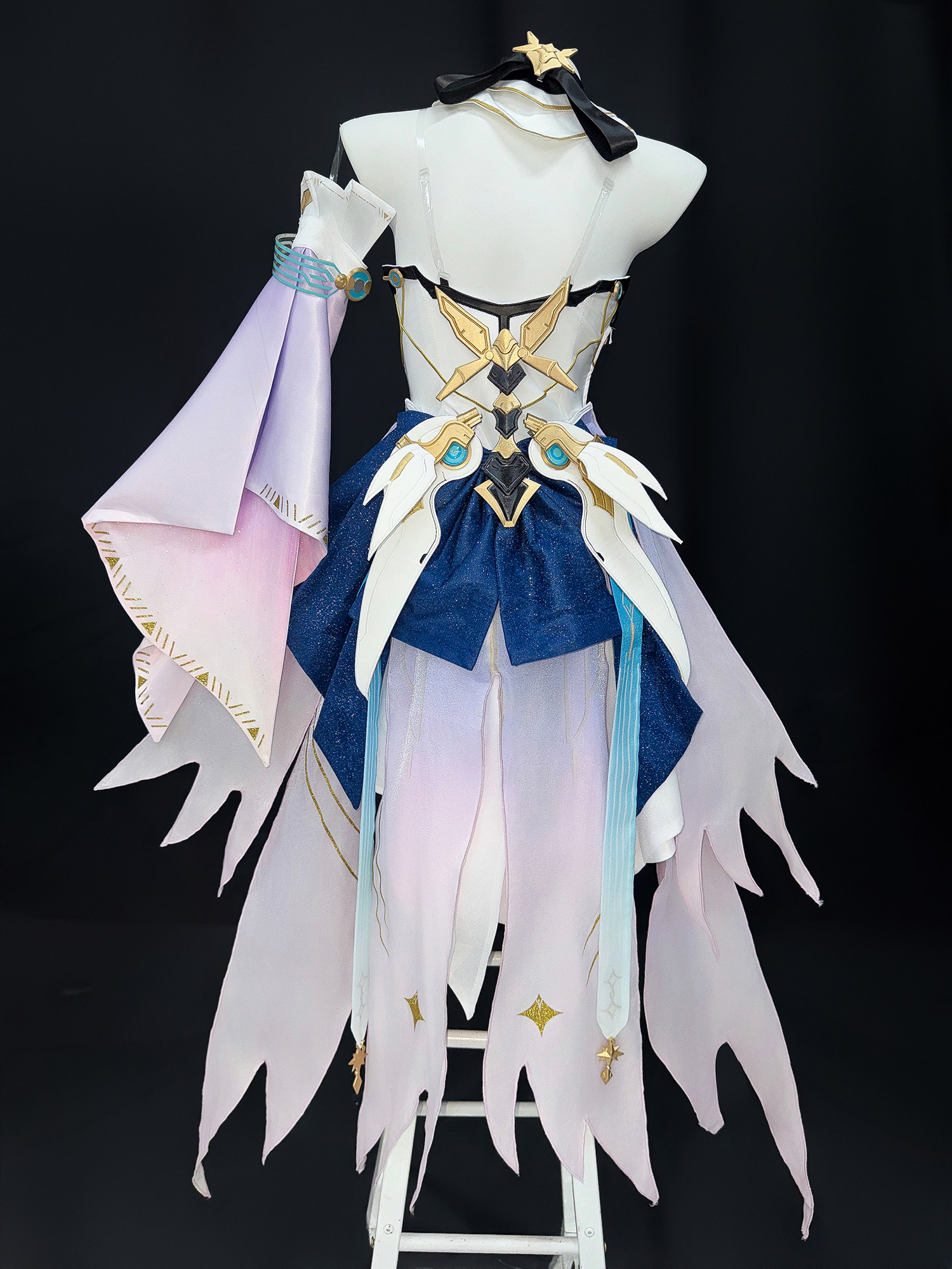 รูปภาพสินค้า 【Pre-Order】**เฉพาะคนจอง** ร้าน กวางขาว - Wuthering Waves - ชุดคอสเพลย์ Aemeath Wuwa