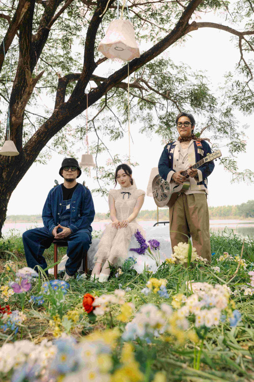 SCRUBB feat. Aheye 4EVE ดอกไม้ (Let It Flow) PR1