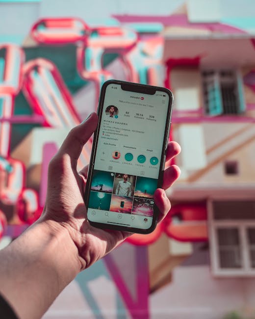 จิตวิทยาเบื้องหลังพฤติกรรมคนเล่นโซเชียล (FOMO, การแชร์แบบหยุดไม่ได้)