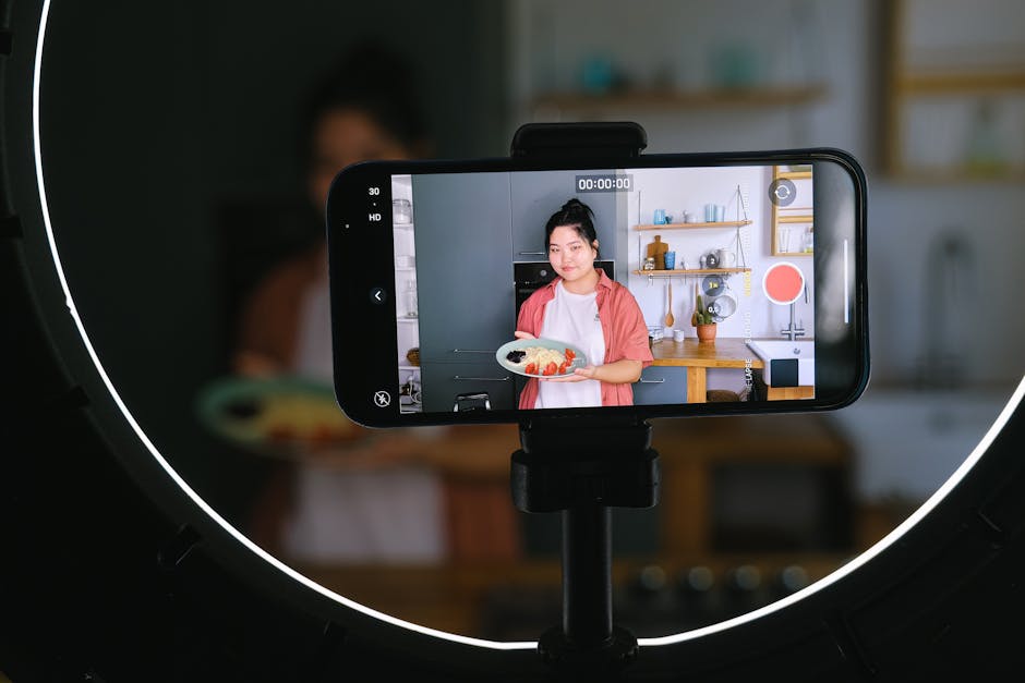 จิตวิทยาเบื้องหลังพฤติกรรมคนเล่นโซเชียล (FOMO, การแชร์แบบหยุดไม่ได้)