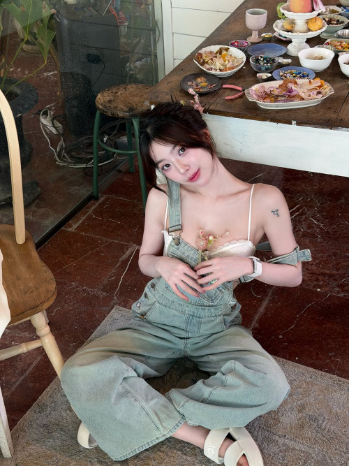 n.niniee_068400316c3e4509aa4d74b981755959.jpg