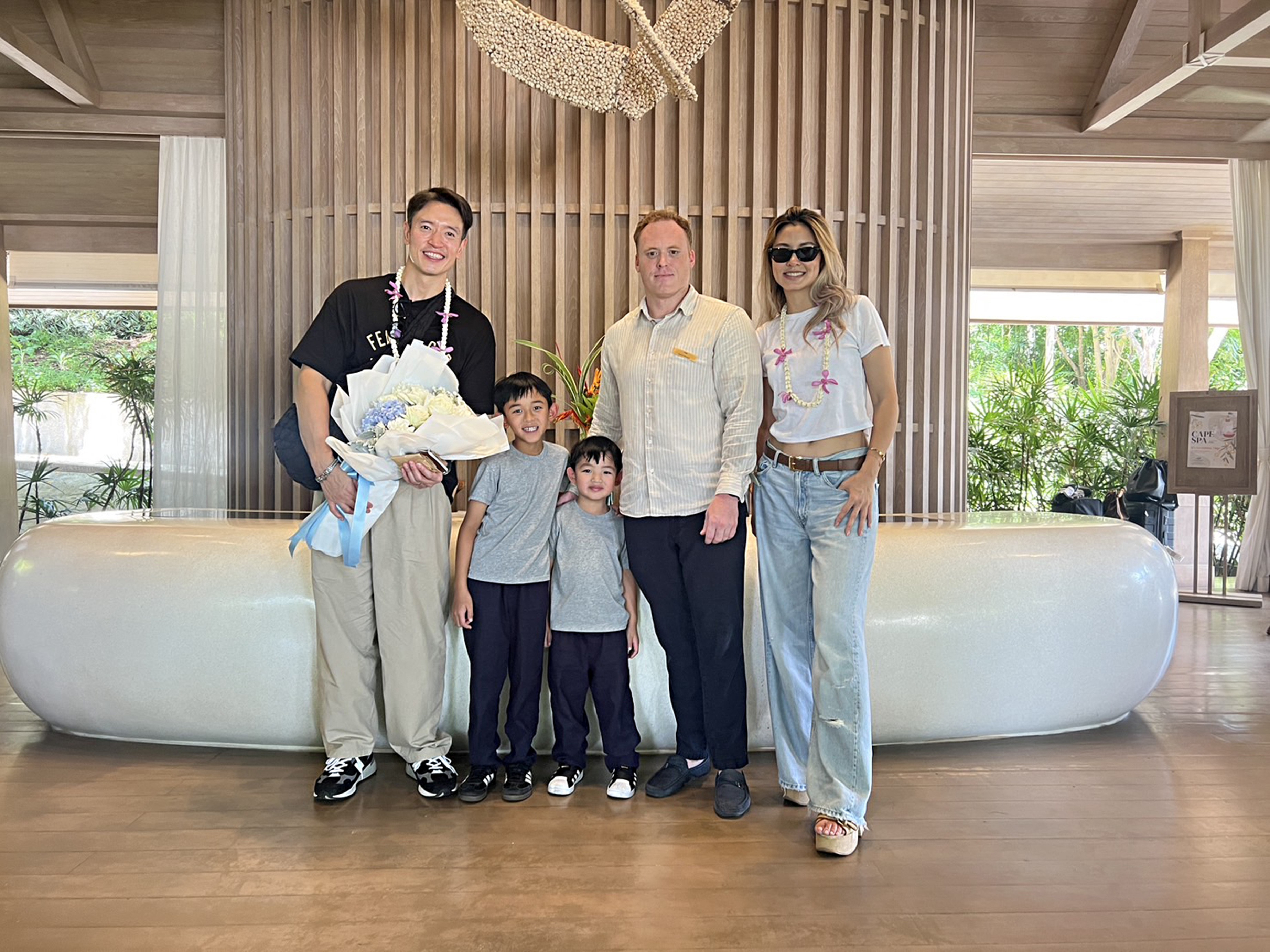 โรงแรมเคปฟาน เกาะสมุย ให้การต้อนรับ “ชาย-ชาตโยดม” และ “วิกกี้-สุนิสา ”
