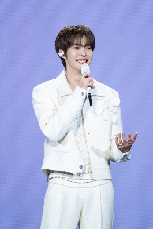 -3-2025-DOYOUNG-CONCERT--Doors--in-BANGKOK.jpg