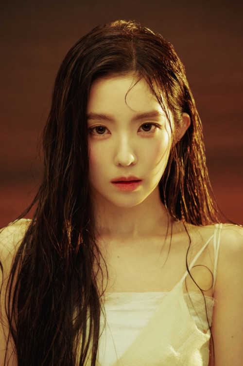 -5-IRENE--Red-Velvet--Like-A-Flower.jpg
