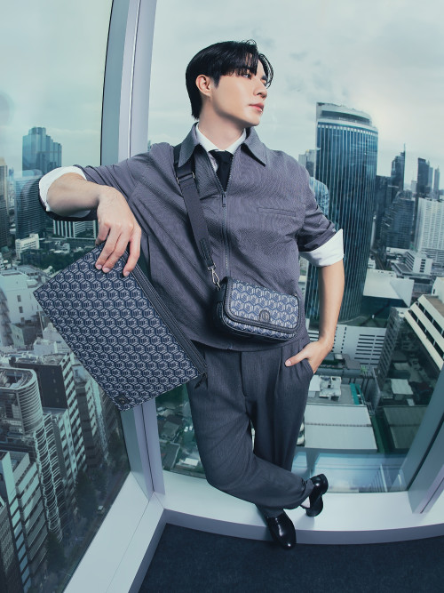 012-LYN-Infinite-Be-Zee_0.jpg