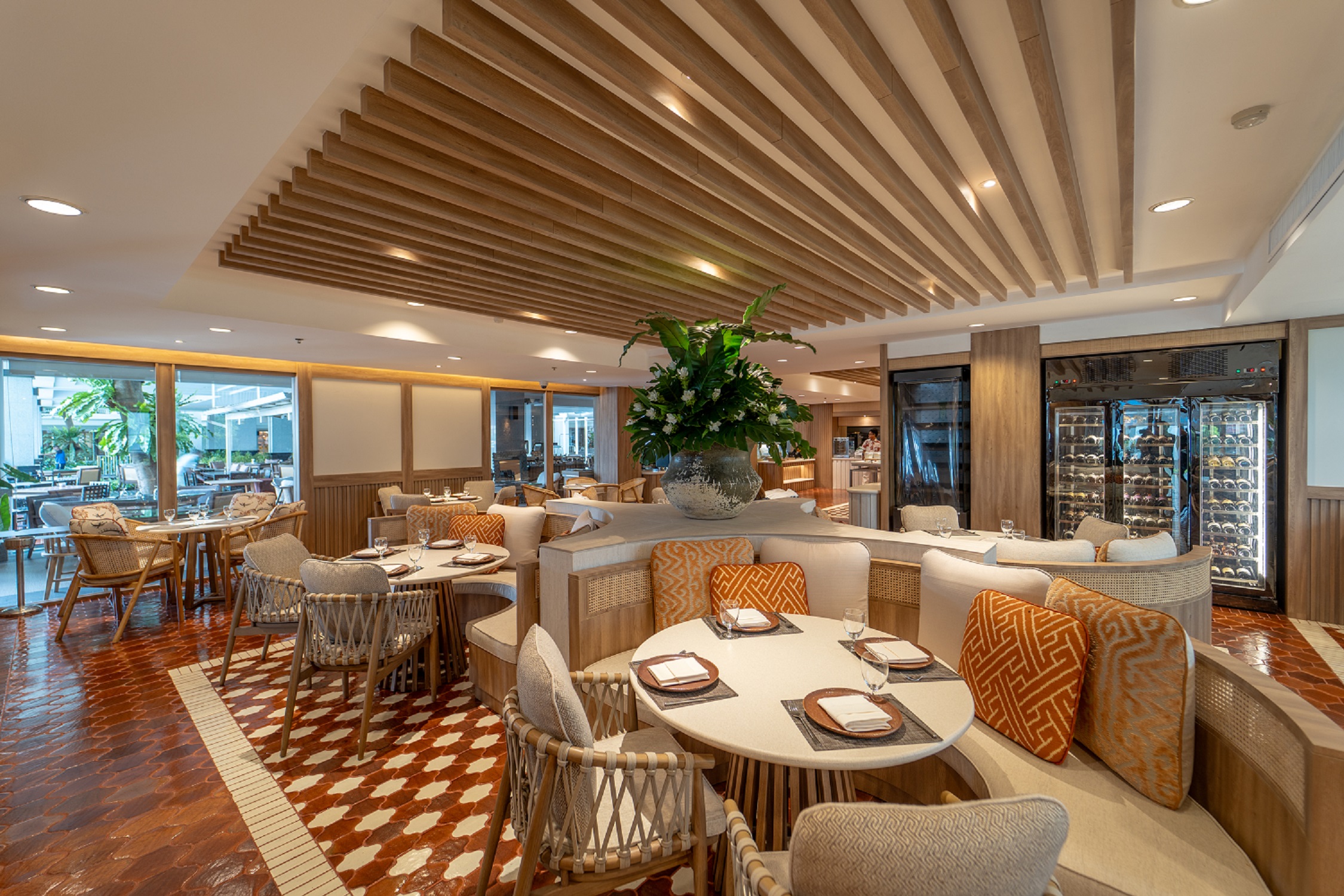 กลับมาอีกครั้ง! บุฟเฟ่ต์มื้อค่ำฉลอง“วันขอบคุณพระเจ้า”ที่ทุกคนรอคอย ณ 2 โรงแรมหรู