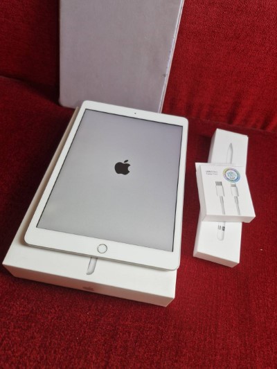 158285_0-Custom.jpg