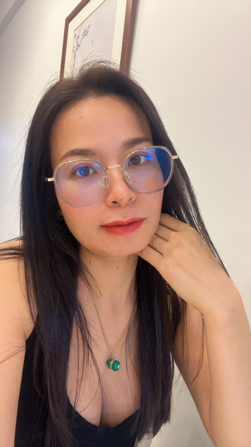 1748858493189" border="0