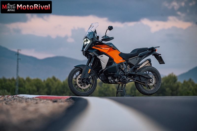 2025 ktm 1390 super adventure s evo 004