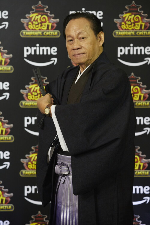 22----Takeshi_s-Castle_Press-Con.jpeg
