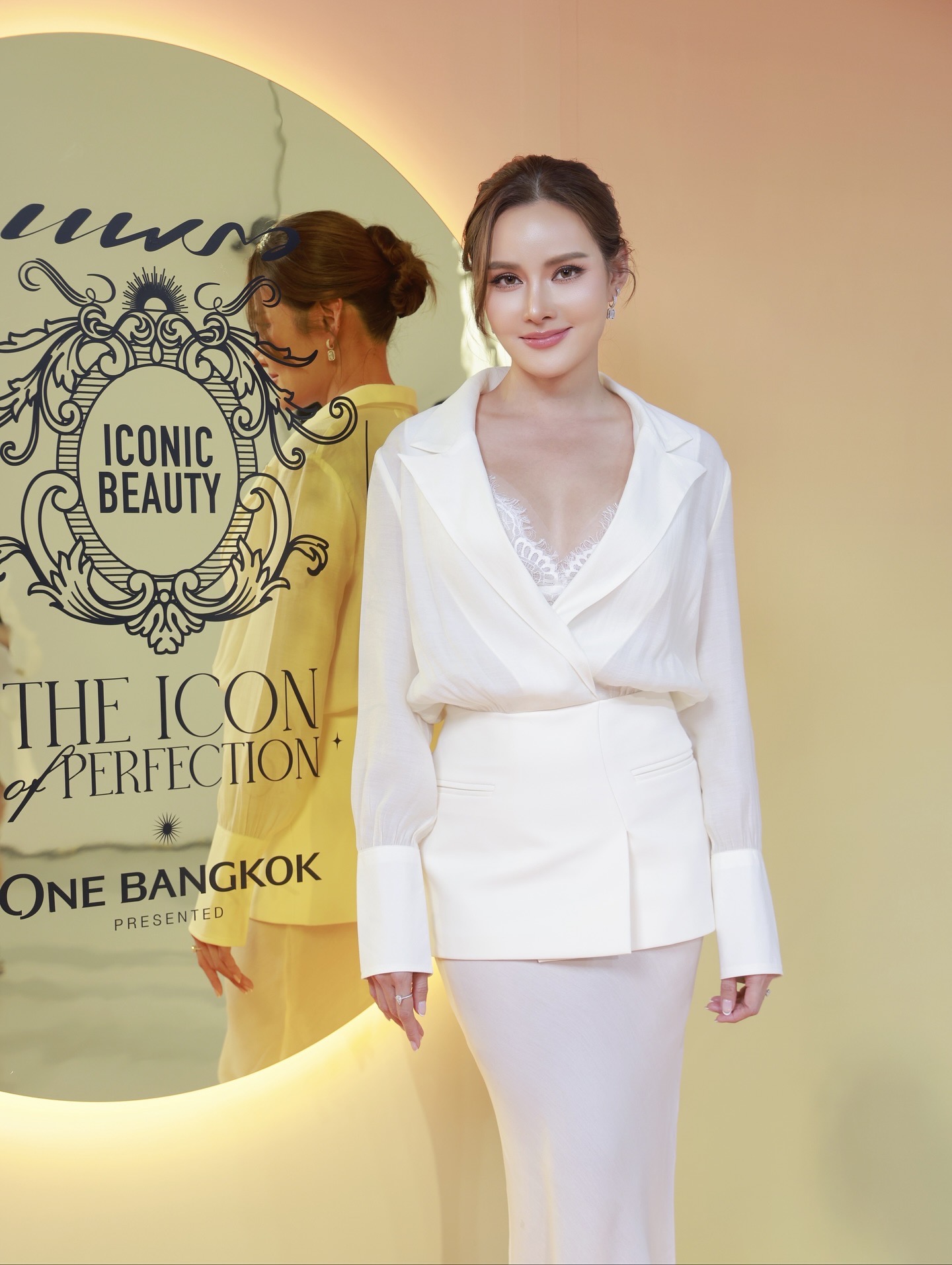 27490819 B3A4 4E53 AEC7 C9CBE9846078