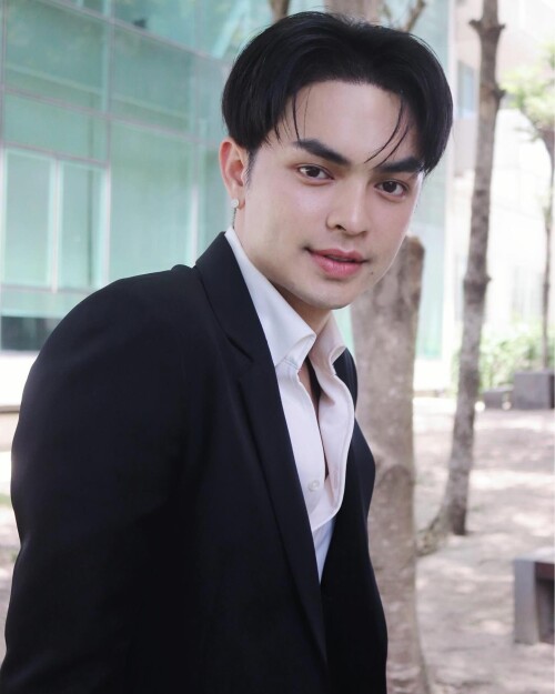 451873498 18455082343055546 1452717272243659456 n