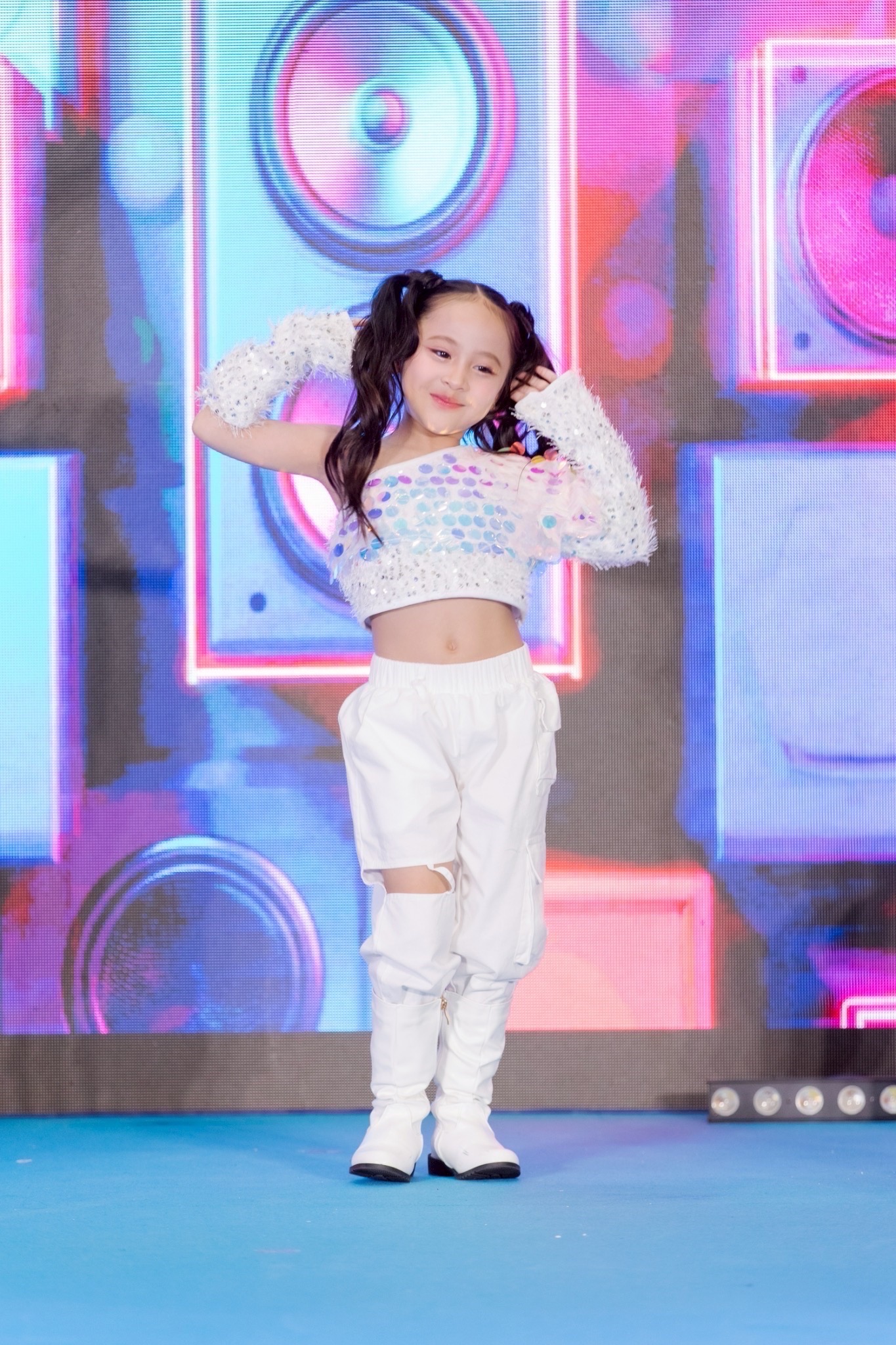 5F093342 98C3 4854 9380 A059D2DF7A90