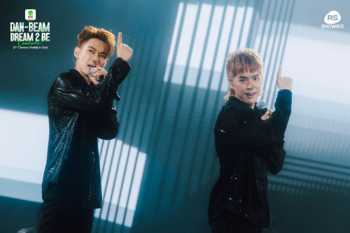 6-DAN-BEAM-DREAM-2-BE-CONCERT.jpg