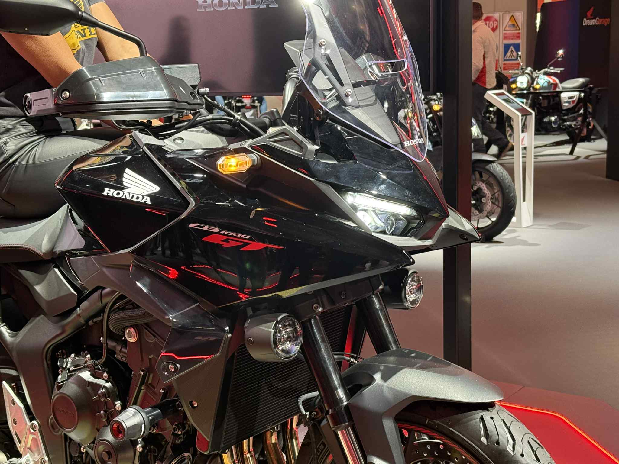 68e5e435 87a9 4e10 ac13 e8cfa567b621