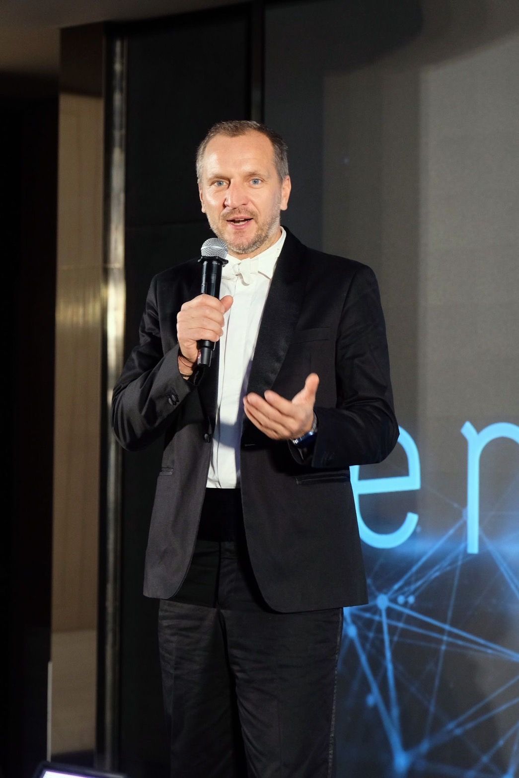 6CE7C403 3597 4262 999D A6C0CDB11181