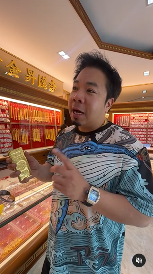 810402f0 1a8f 422b b79c 9e481c02a7bd