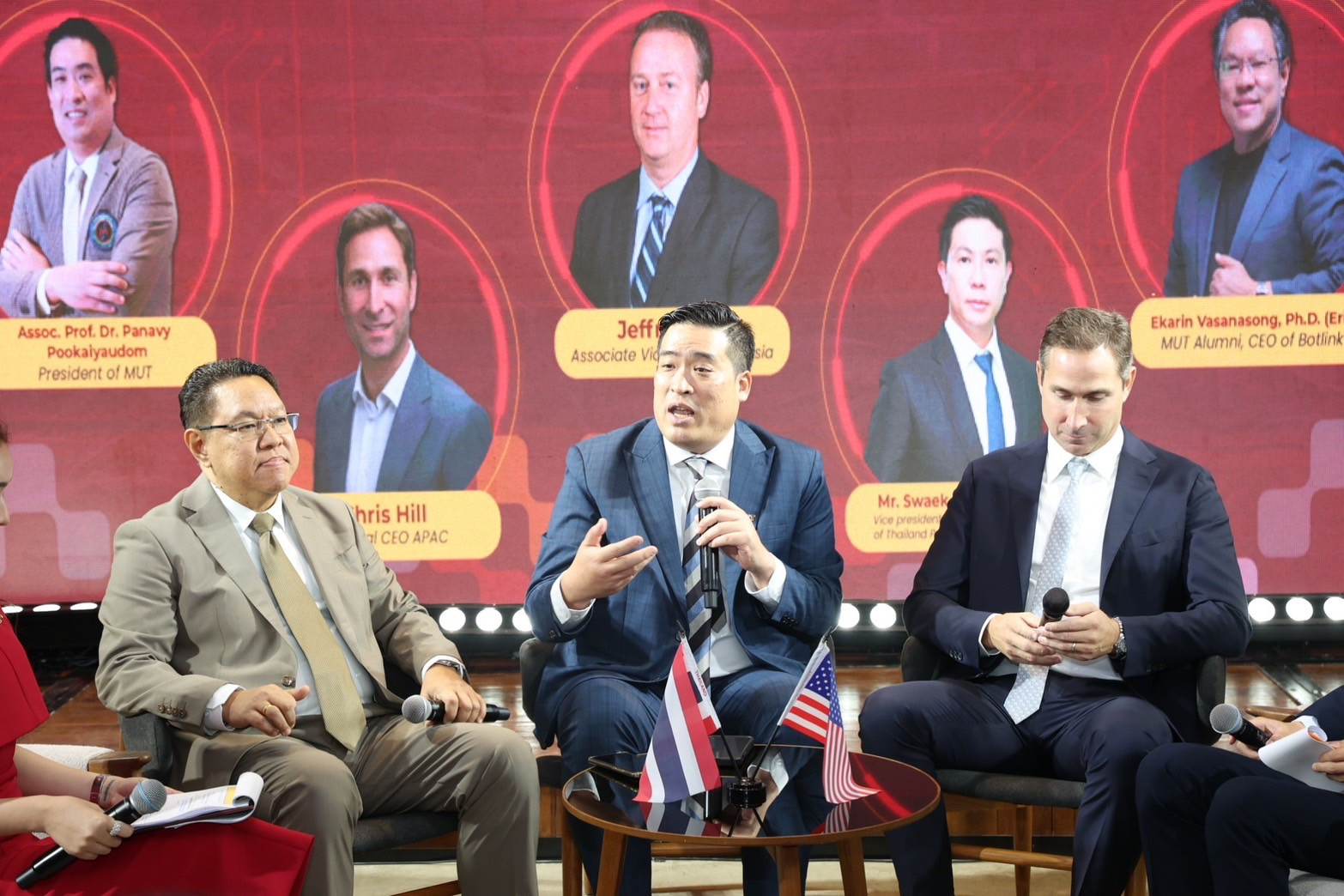 A857C55E 871C 42E8 BB25 9A96B01461B0