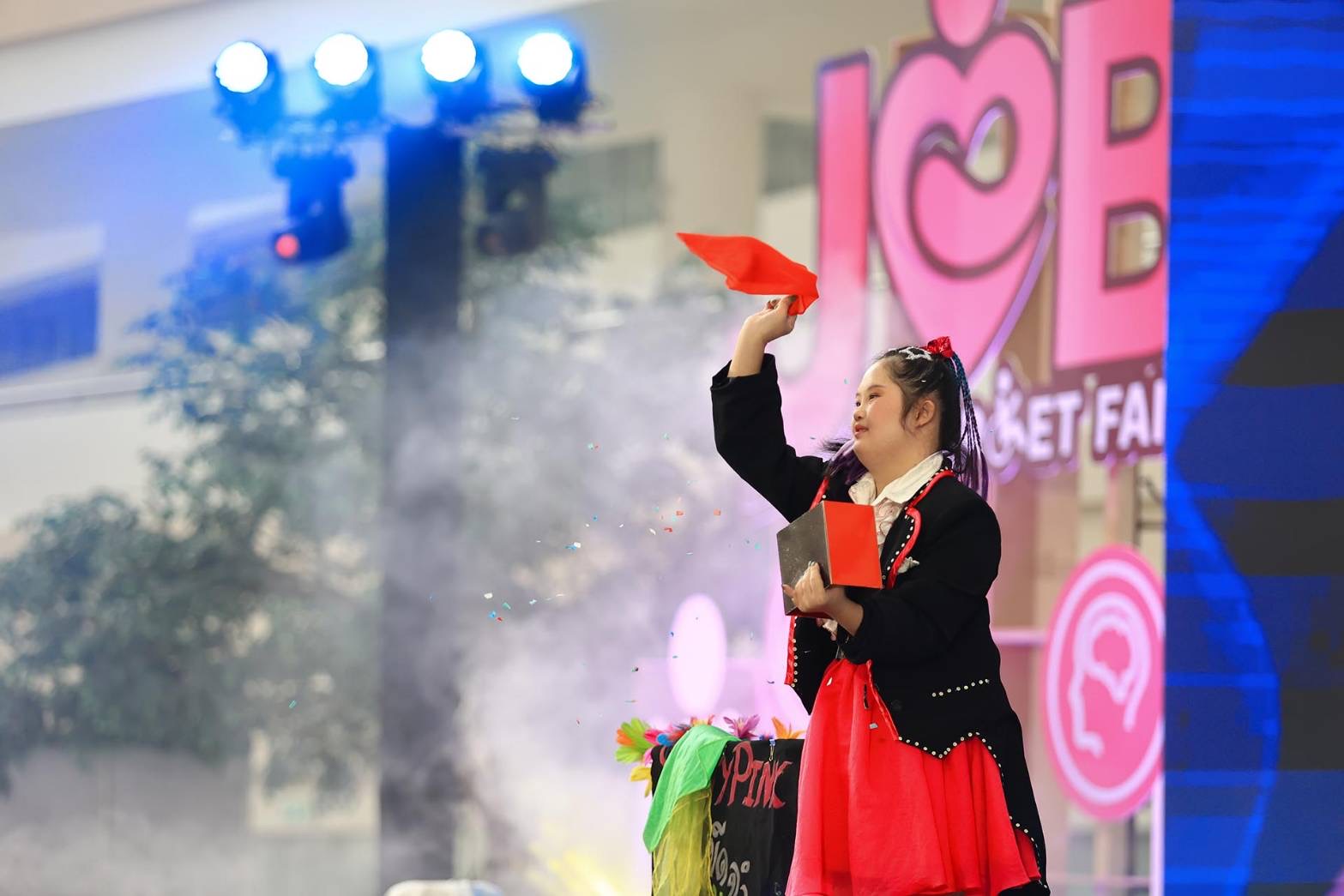 AC1D9563 A16B 4E87 B603 3A151A891C94