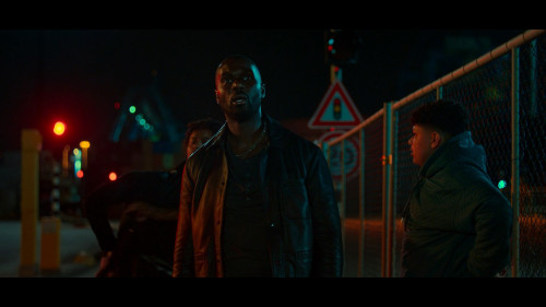 Almost.Cops.2025.1080p.NF.WEB-DL.DDP5.1.H264Argon.mkv_snapshot_00.13.04.644.jpg
