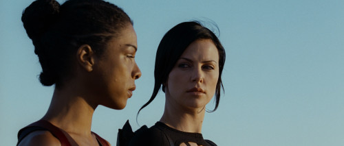 Aon.Flux.2005.2160p.DV.HDR.iT.WEB-DL.DDP5.1.HEVC.H265Argon-.mkv_snapshot_00.15.53.193.jpg