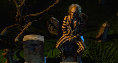 Beetlejuice.1988.1080p.MAX.WEB-DL.DDP5.1.H264Argon-.mkv_snapshot_01.17.56.797.jpg