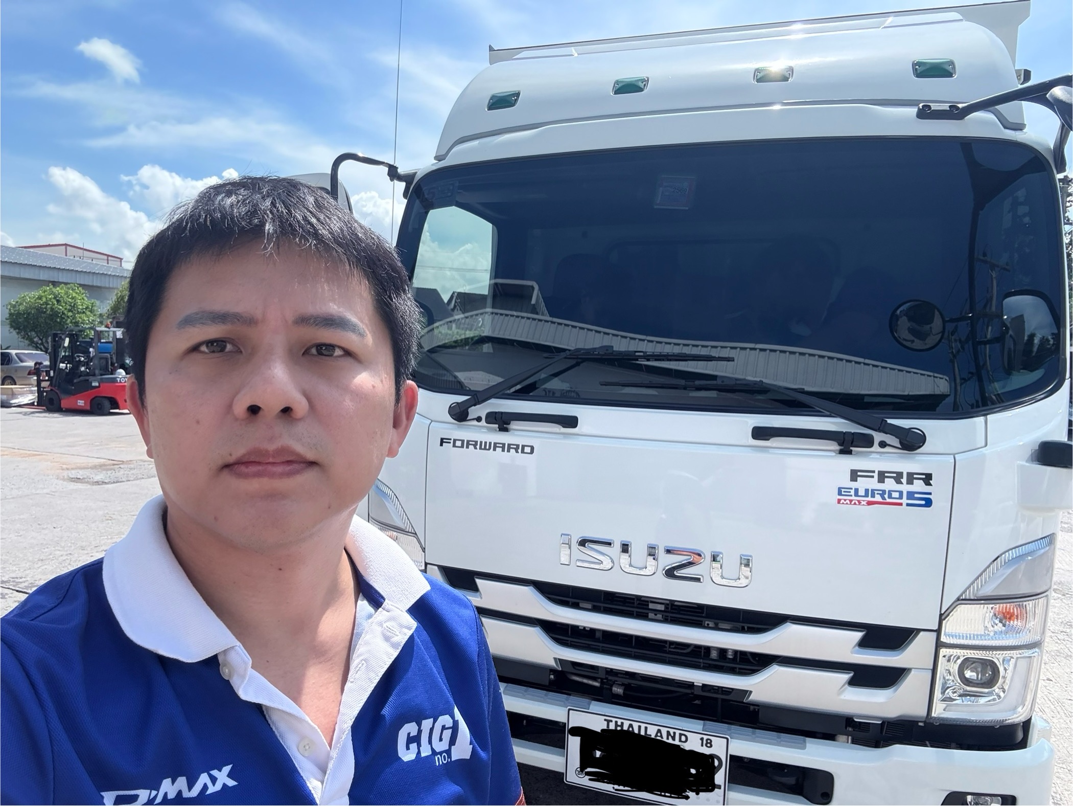 เซลล์ตูนหน้ารถ Isuzu FRR 190
