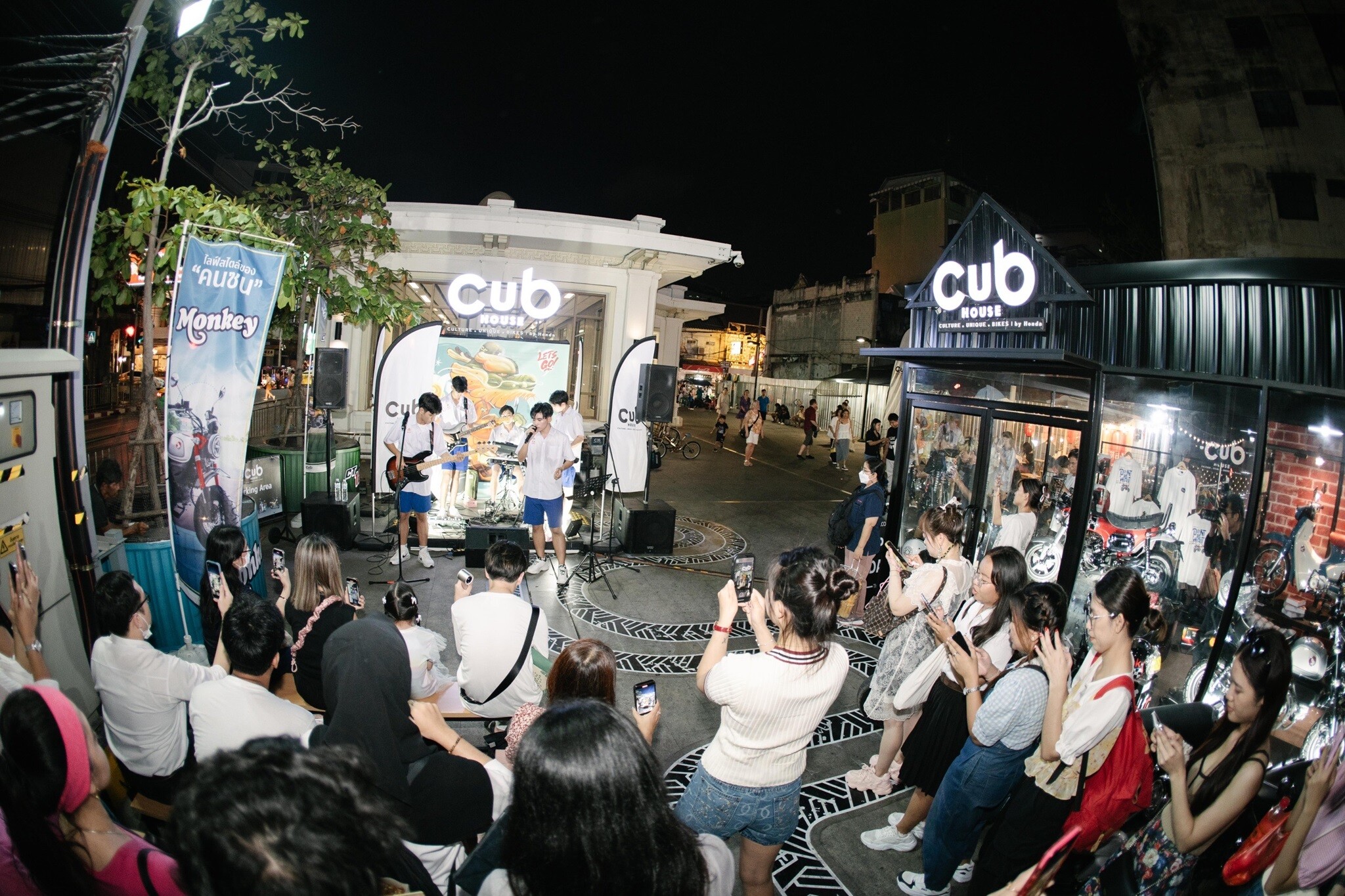 CUB-House-Pop-Up-Store-Wat-Mungkorn_29.jpeg