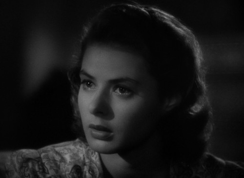 Casablanca.1942.1080p.iT.WEB-DL.DDP2.0.H264Argon-.mkv_snapshot_01.24.02.663.jpg