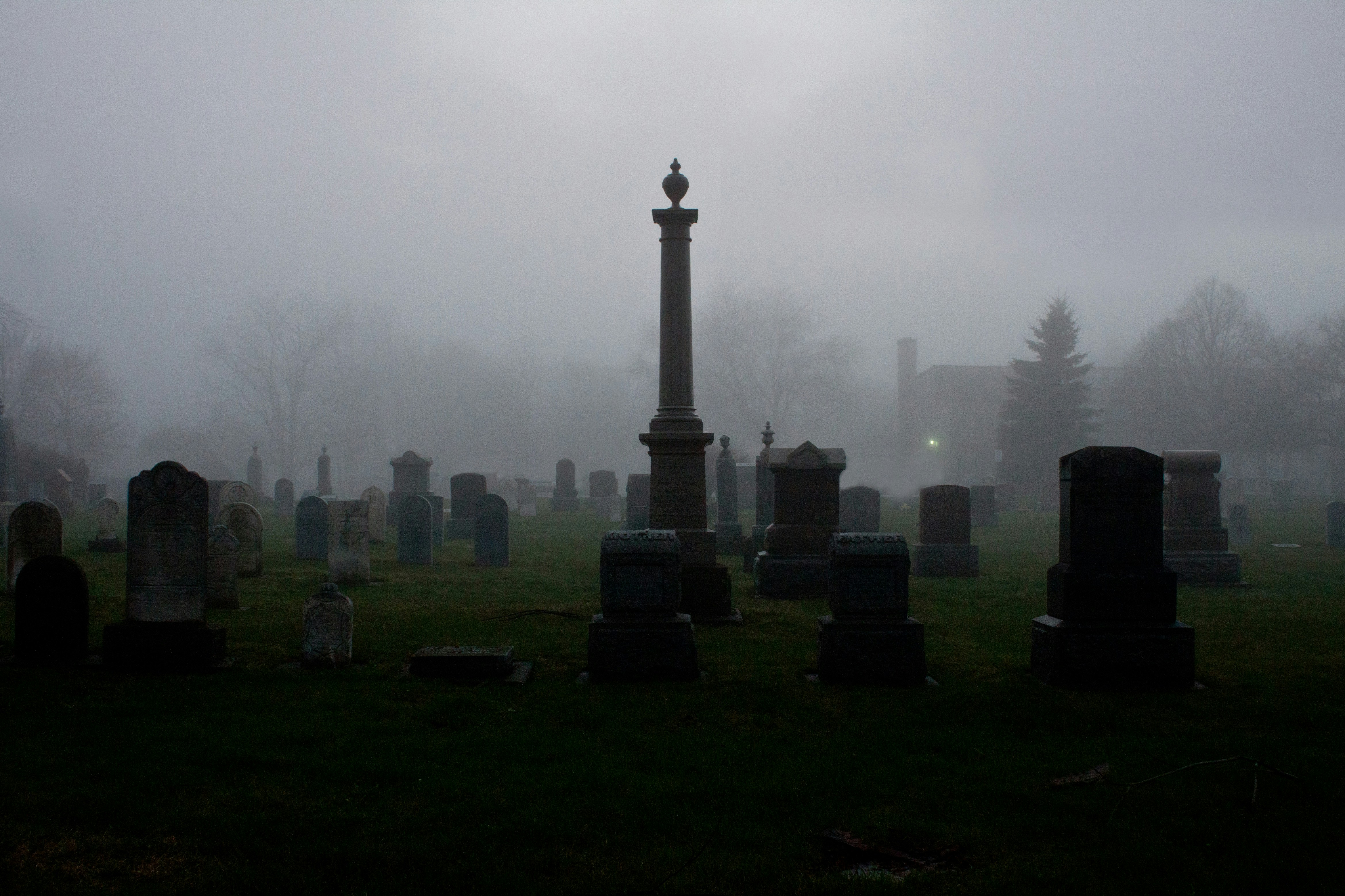 PinewoodCemetery
