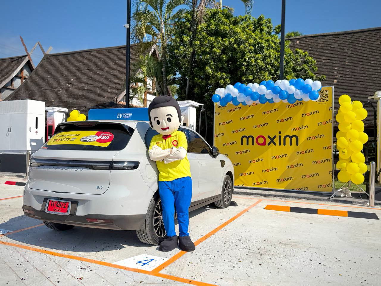 D8A72394 A345 48A8 908B 2BD3F76FBC48