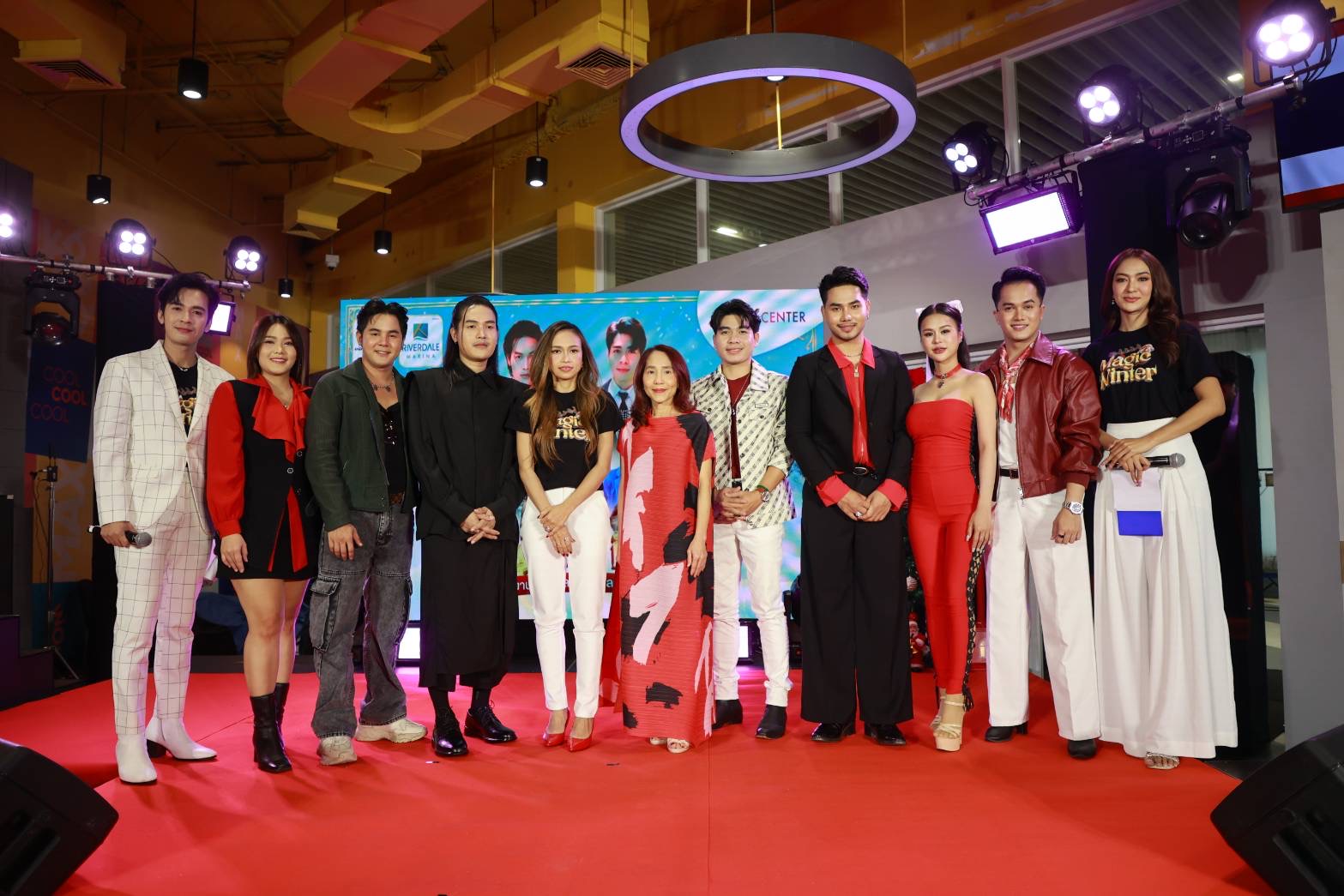 DADC33D3 A003 41DD 949B 4CF0AABEAD08