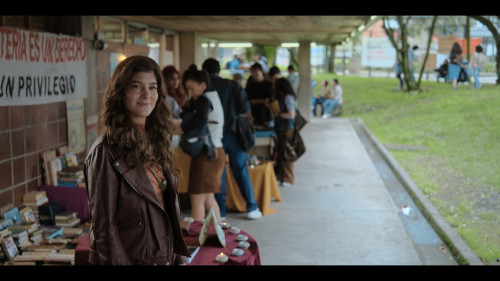 Delirium.S01E01.1080p.NF.WEB-DL.DDP5.1H264.mkv_snapshot_05.33.354.jpg