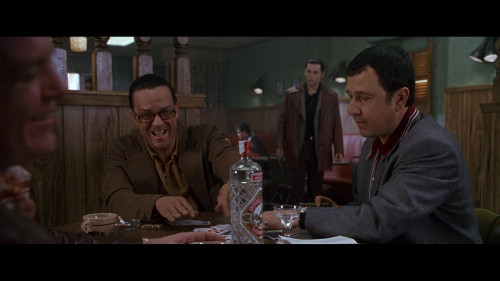 Donnie.Brasco.1997.1080p.NF.WEB-DL.DDP5.1.H264Argon.mkv_snapshot_00.33.42.136.jpg