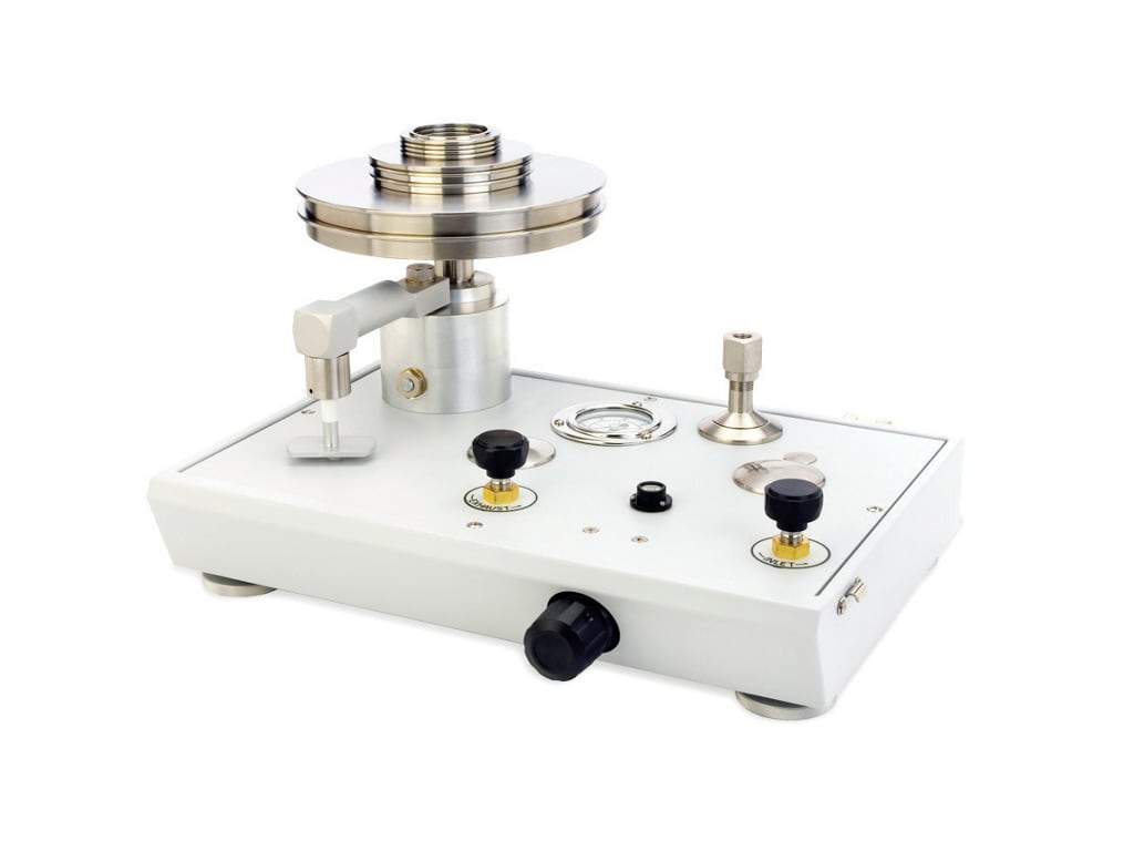Fluke P3012-INH2O-P Gas Deadweight Tester with Pump, 400 inHO