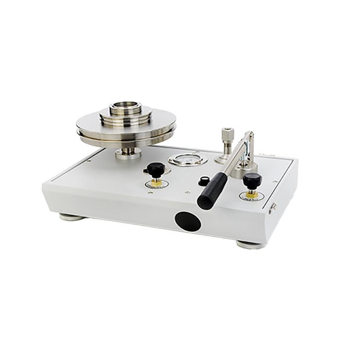 Fluke P3014-BAR-P Gas Deadweight Tester with Pump, 10 Bar
