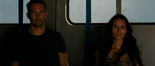 Fast.Five.2011.2160p.HDR.iT.WEB-DL.DDP5.1.H265Argon-.mkv_snapshot_00.10.37.646.jpg