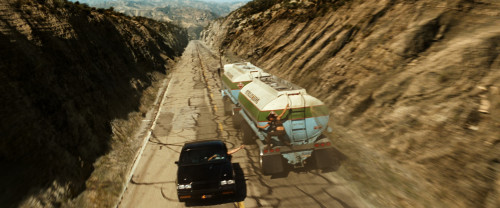 Fast.and.Furious.2009.2160p.HDR.iT.WEB-DL.DDP5.1.H265Argon-.mkv_snapshot_00.06.12.698.jpg