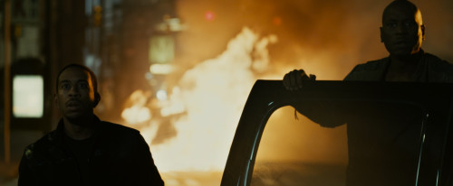 Furious.7.2015.2160p.HDR.iT.WEB-DL.DDP5.1.H265Argon-.mkv_snapshot_01.58.30.572.jpg