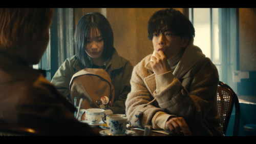 Glass.Heart.S01E01.1080p.NF.WEB-DL.DDP5.1.H264.mkv_snapshot_22.23.932.jpg