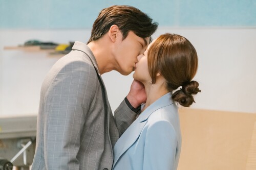 Img_-Her-Private-Life-11.jpeg
