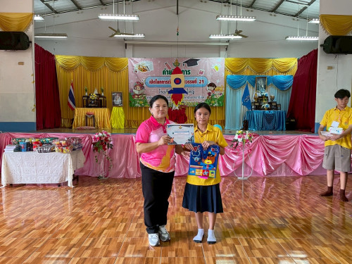 LINE_ALBUM_-68_250901_19.jpg