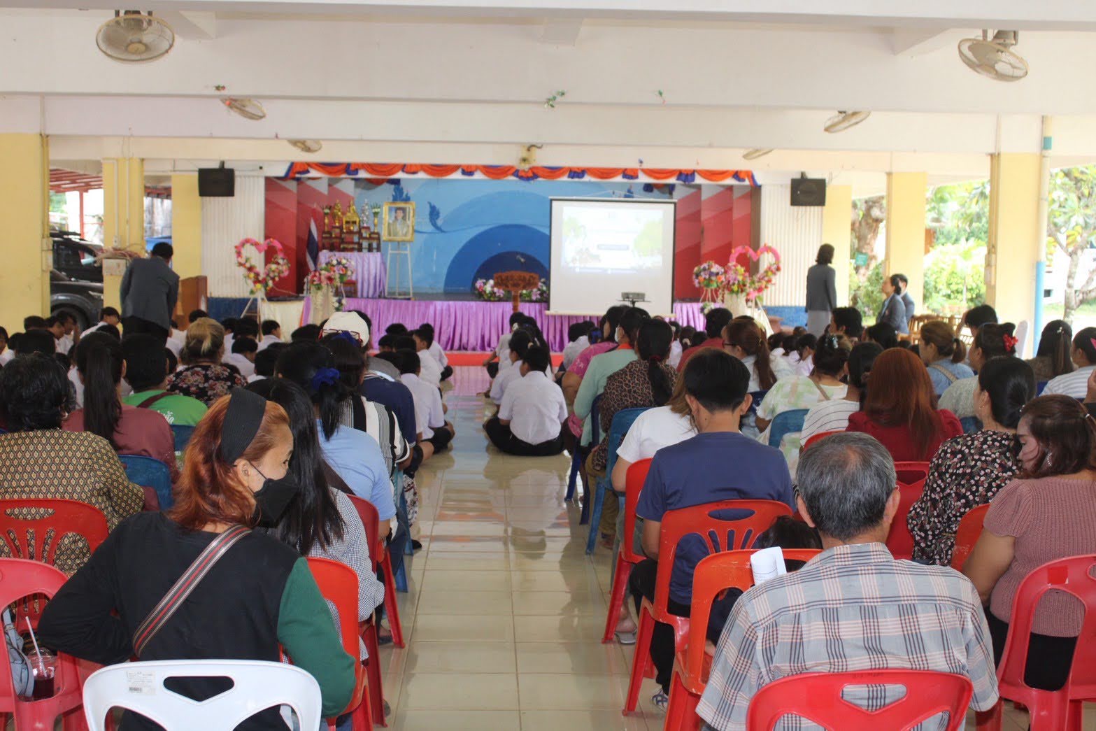 LINE ALBUM กิจกรรมโรงเรียน 250613 16