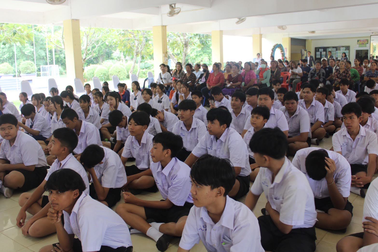 LINE ALBUM กิจกรรมโรงเรียน 250613 37