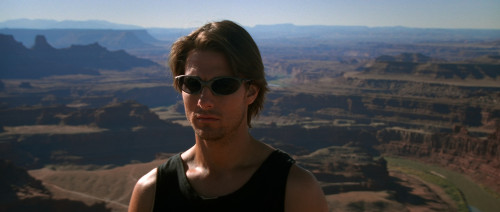 Mission.Impossible.II.2000.2160p.DV.HDR.iT.WEB-DL.DDP5.1..H265Argon-.mkv_snapshot_00.09.44.124.jpg