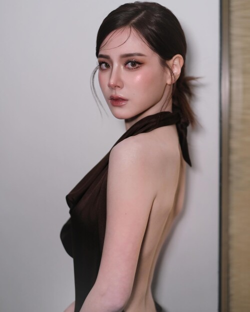 Photo-by-baifernbah-on-March-21-2024.-May-be-an-image-of-1-person-makeup-and-hair..md.jpeg